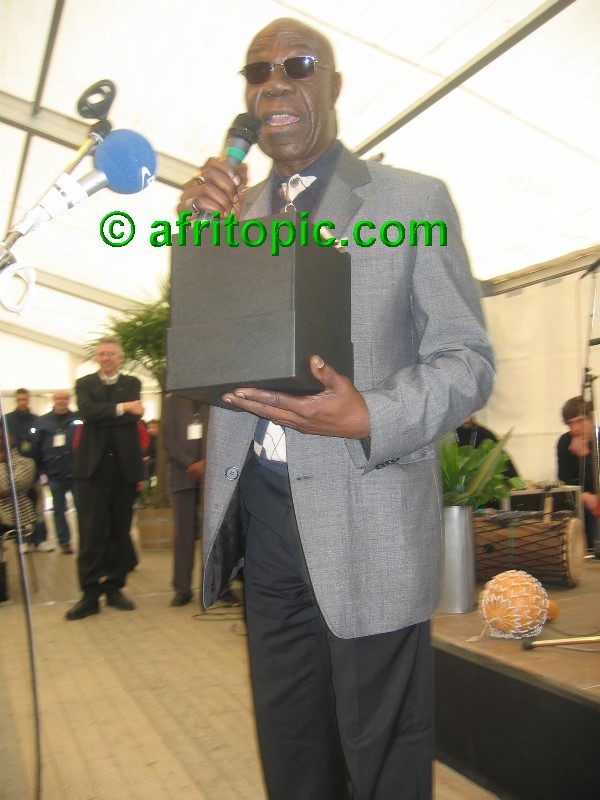 ../Images/afw2006c 191.jpg